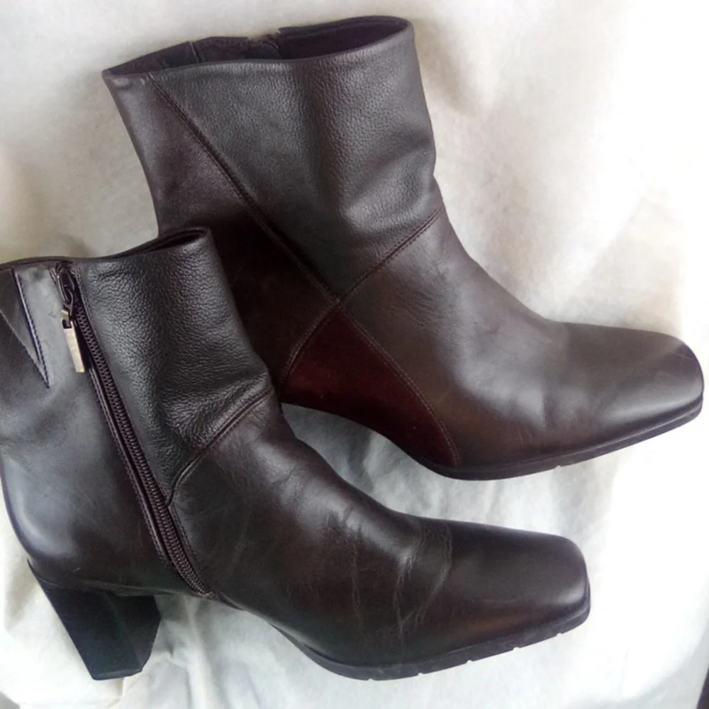 EASY SPIRIT BOOTS - Picture 3 of 9